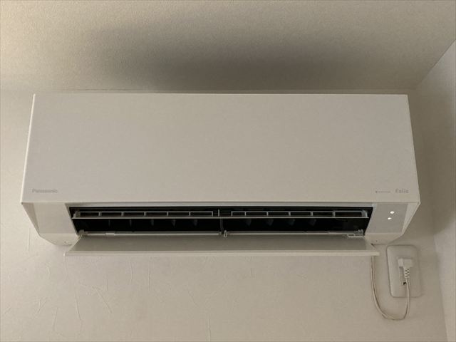 家庭用エアコン設置(隠蔽配管)工事