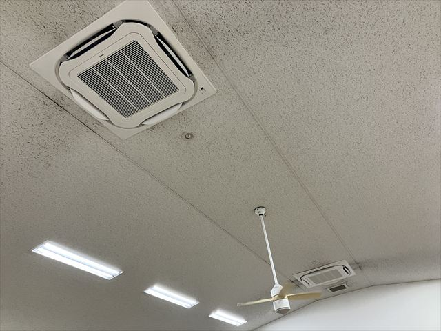 千葉県流山市 オフィス用パッケージエアコン交換工事