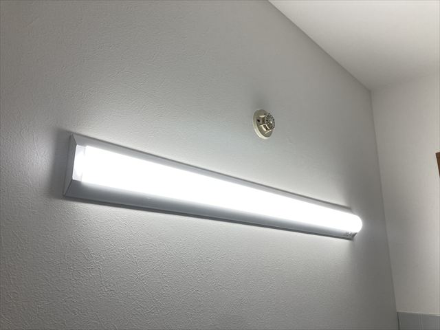 千葉県柏市 キッチン照明交換工事