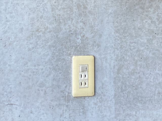 千葉県柏市 家庭用電源引換・コンセント交換工事