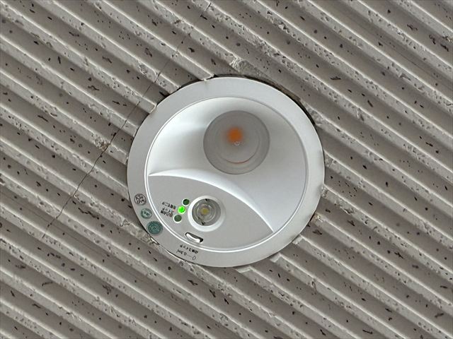 茨城県守谷市 オフィス用非常照明交換工事