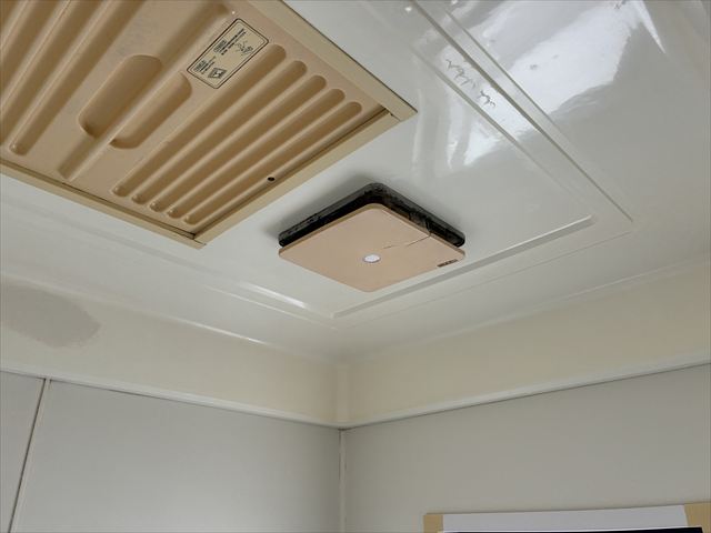 千葉県柏市 家庭用浴室換気扇交換工事