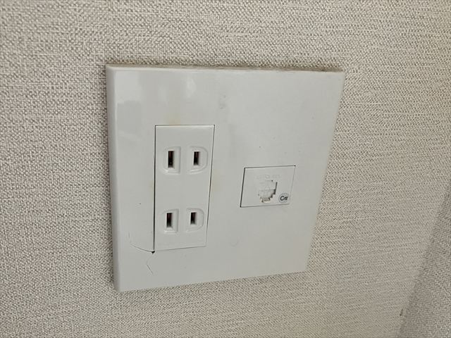 千葉県流山市 家庭用コンセント交換工事