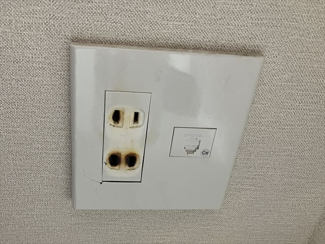 千葉県流山市 家庭用コンセント交換工事