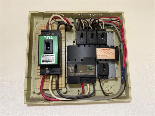 千葉県柏市 アームライト設置工事