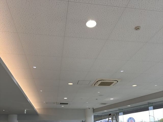 オフィス用ダウンライト交換工事