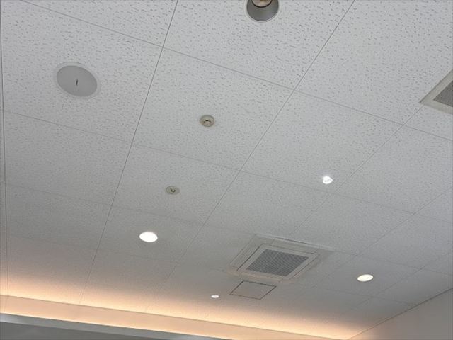 オフィス用ダウンライト交換工事