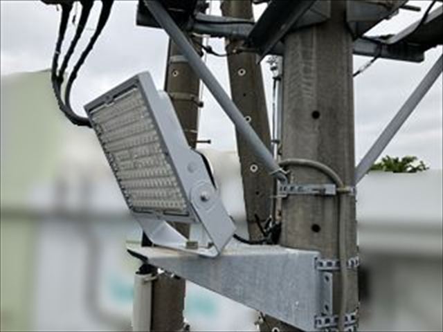 オフィス用駐車場照明、室内照明LED化工事