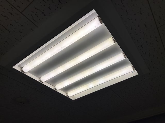 茨城県取手市 マンション用共用灯LED化工事