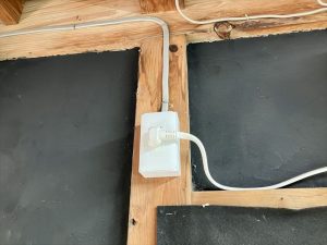 オフィス用ルームエアコン移設、専用回路、天カセセコン設置工事