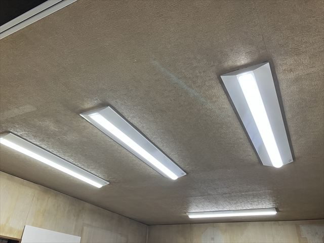 家庭用動力新設、動力コンセント設置、コンセント増設、照明LED化工事