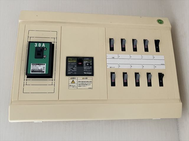 千葉県我孫子市 家庭用エアコン交換・専用回路増設・分電盤交換工事